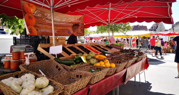 Flâner au marché de la Châtre, le samedi matin