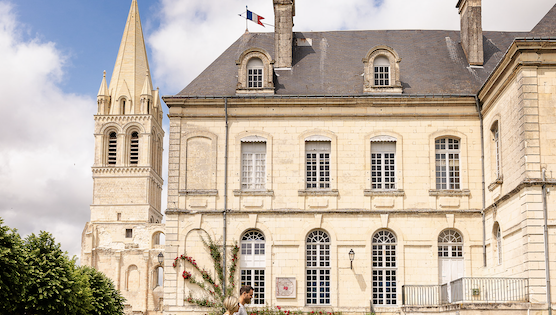 Beaulieu-lès-Loches,petite cité, grand caractère
