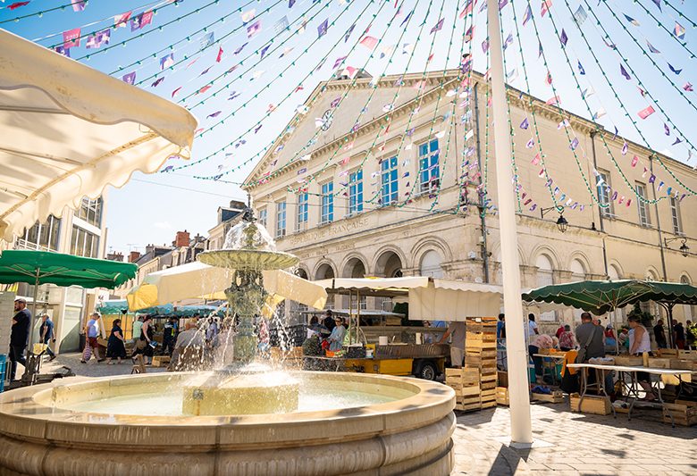 Marché places de la République et Monestier