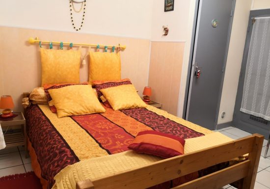 Meublé de M. & Mme Serre 1 mimosa