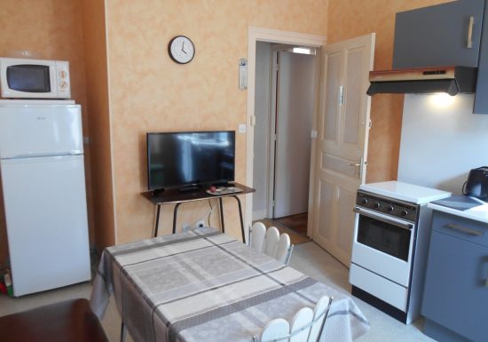 Meublé de Mme et M. LARBRE – La Lune