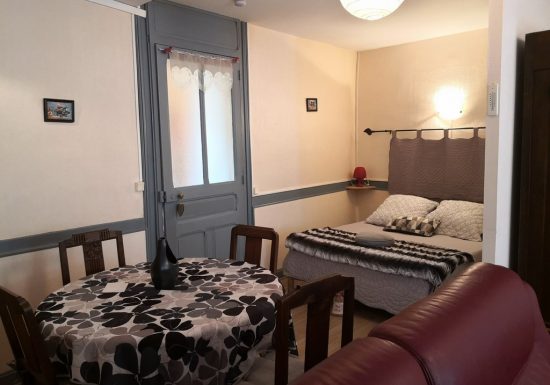 M. et Mme SERRE  Myosotis