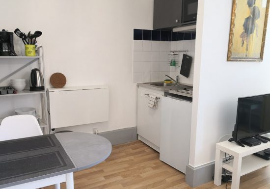 Meublé de Marine Biguerd –  Chambon – Studio 6 – 2ème étage