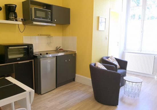 Meublé de Marine Biguerd – Evaux – Appt  3 1er étage