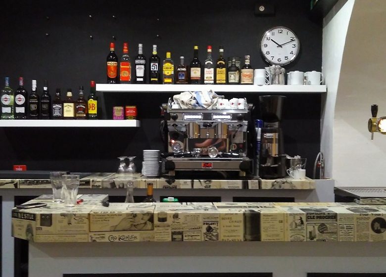 Café « Le Bistrologue »