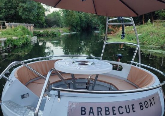 Bateau Barbecue