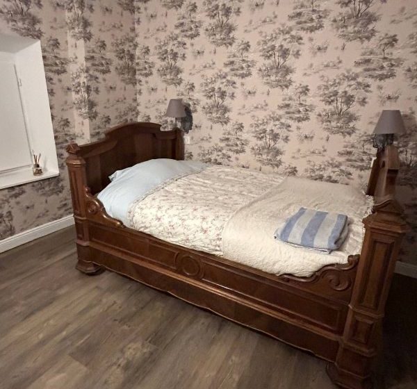 Château de la Motte-Feuilly – Le Pavillon