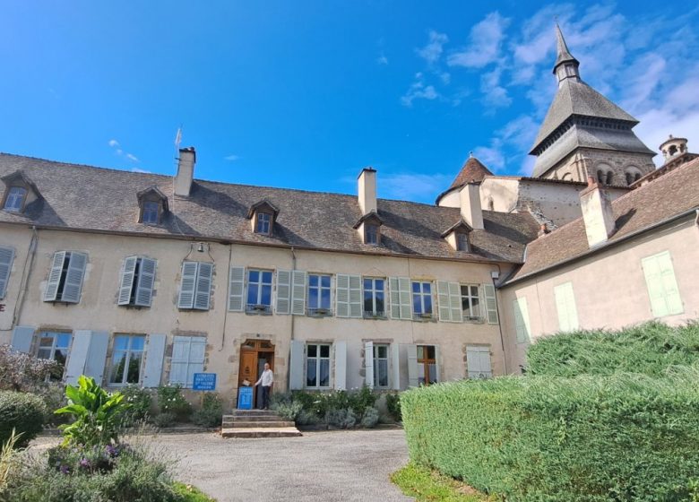 Antiquités brocante Ste Valérie