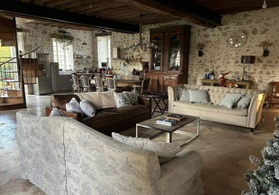 Château de la Motte-Feuilly – Le Pavillon