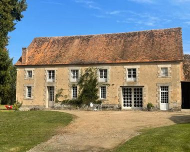 Château de la Motte-Feuilly – Le Pavillon
