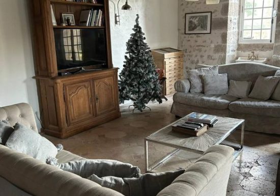 Château de la Motte-Feuilly – Le Pavillon