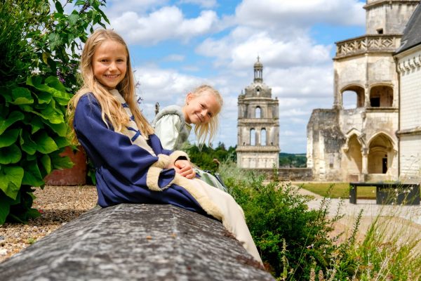 L&rsquo;enfance d&rsquo;un roi : prêt de costumes et de jeux médiévaux
