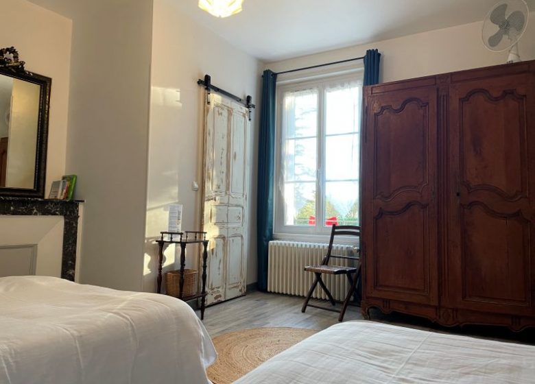 Aux chambres des Dames***