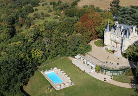 Château Hôtel Domaine de la Tortinière