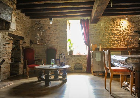 Le Logis des animaux mystérieux du parc animalier des Clautres