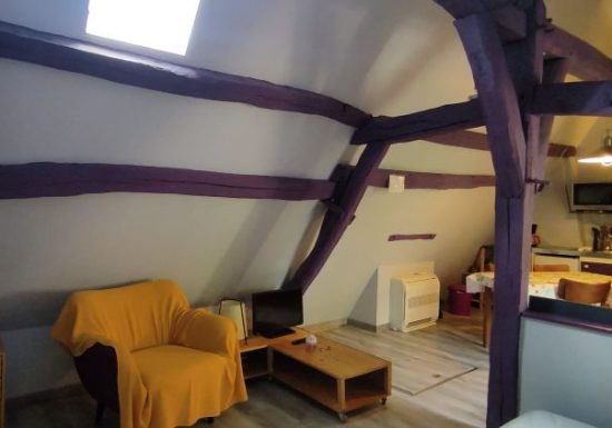 Villa à l&rsquo;Ancien Pigeonnier – Mansarde meublée