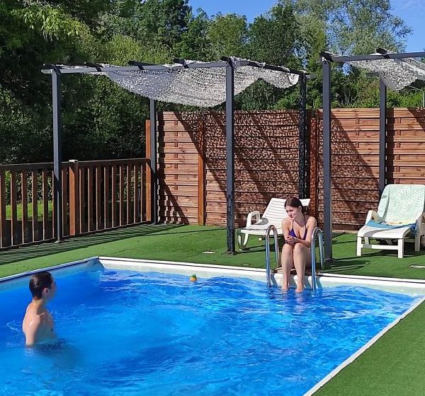 Hébergements insolites au camping de la Tête Noire