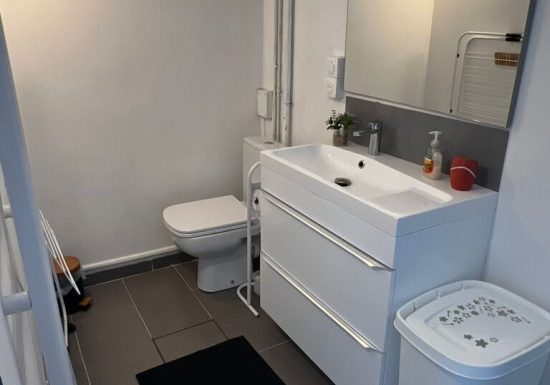 Meublé de M. Hennequin Appt2