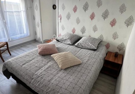 Meublé de M. Hennequin Appt1