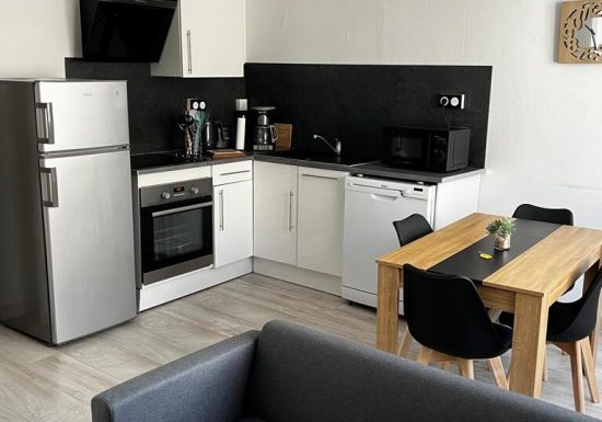 Meublé de M. Hennequin Appt2