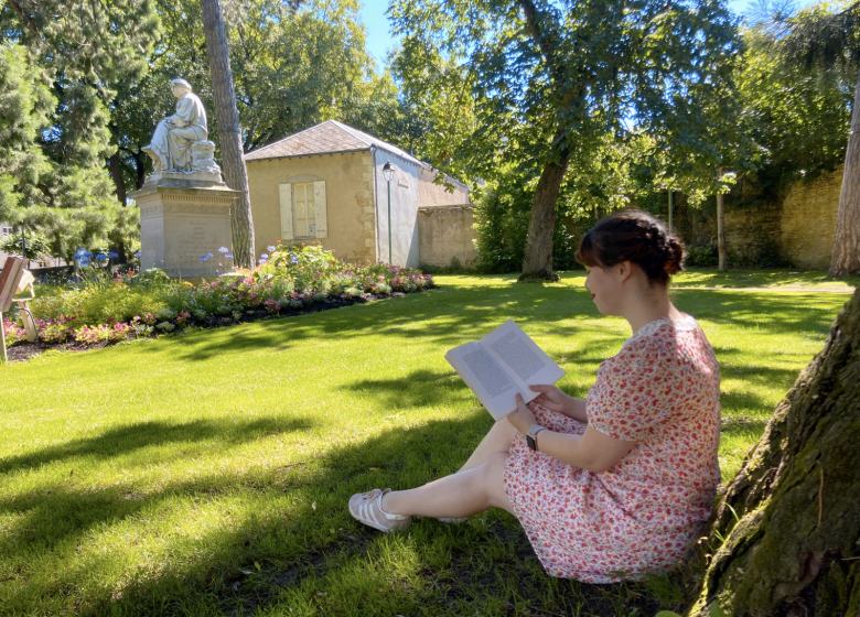 Lecture voix de femmes en plein air