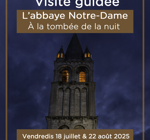 L’abbaye à la tombée de la nuit