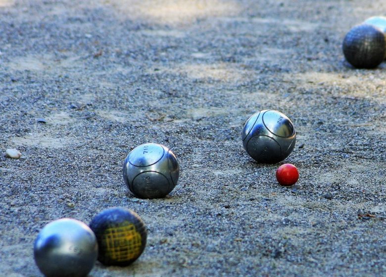 Concours de pétanque