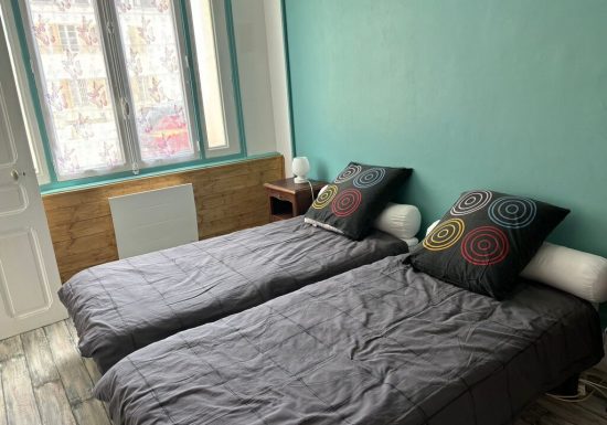 Mme Valérie RENNESSON Place Armand Fourot