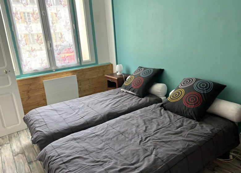 Mme Valérie RENNESSON Place Armand Fourot