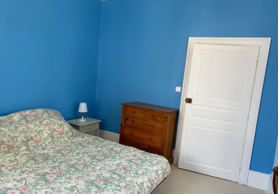 Mme Valérie RENNESSON Rue Saint-Pierre