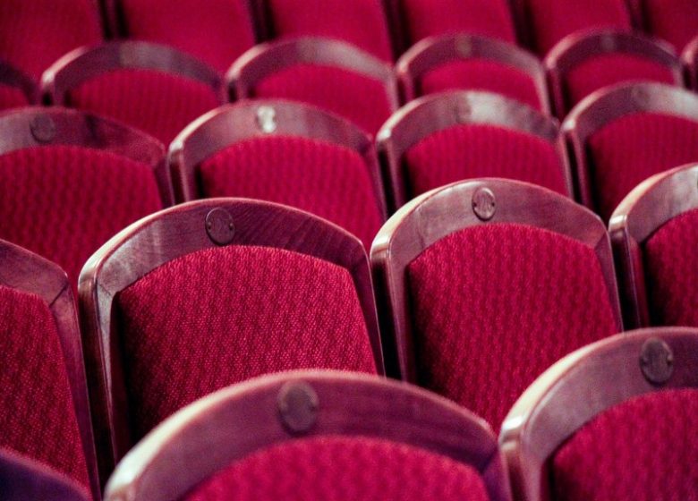 Théâtre comédie : les danchieuses étoiles