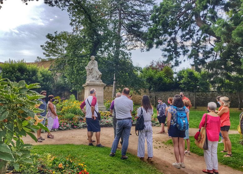 Visite guidée La Châtre au fil des siècles